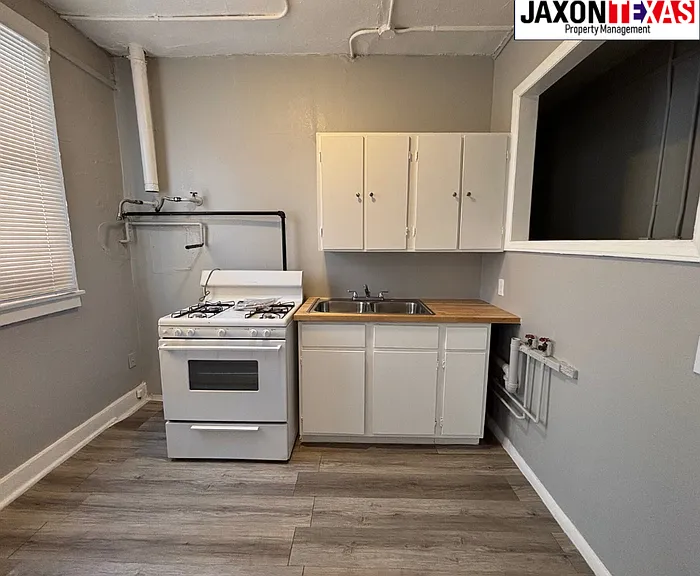 3119 Frutas Ave #6 — Photo 8