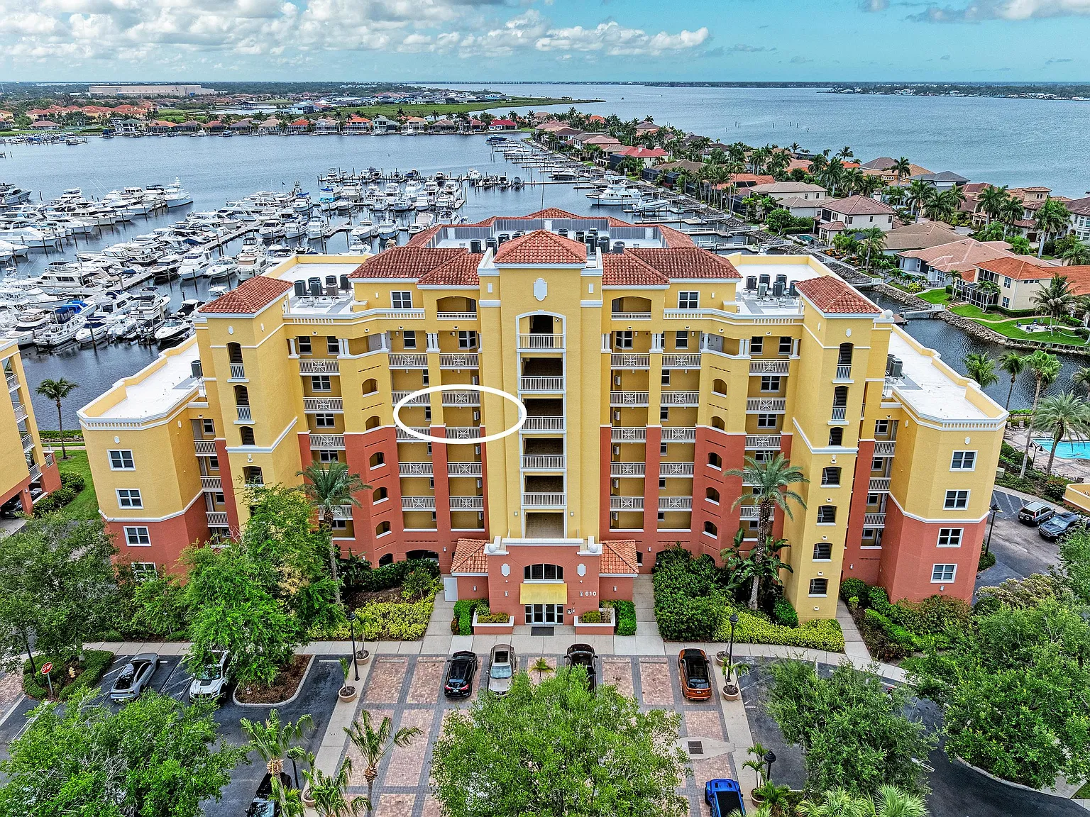 2 bed, 1696 sqft, $2,800 — Photo 2