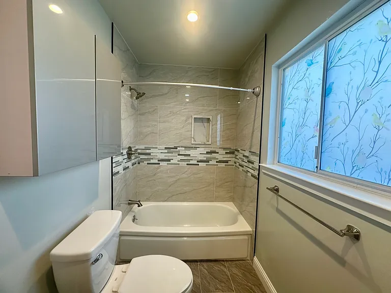 974 Leighton Way — Photo 6