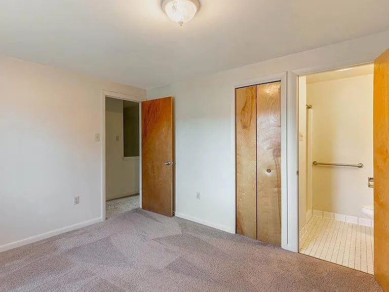 NAVSTA Newport Family Homes — Photo 9