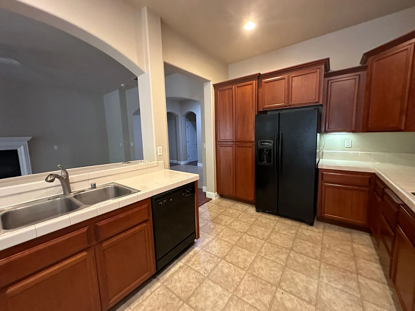 4 Bedroom Single Story Home in Gated Community — Photo 2