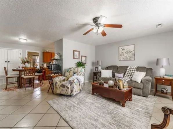 3304 SW Landau Ct APT 2