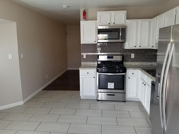 3rd image of 11777 Charter Park Ave #House