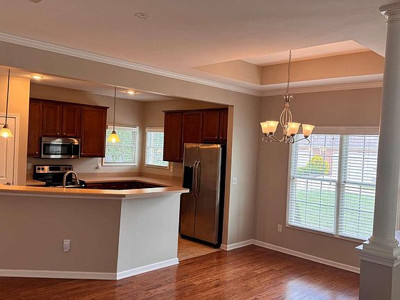 5th image of 150 Sugartree Ln
