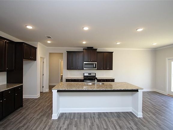 2nd image of 3583 Lachlan Dr