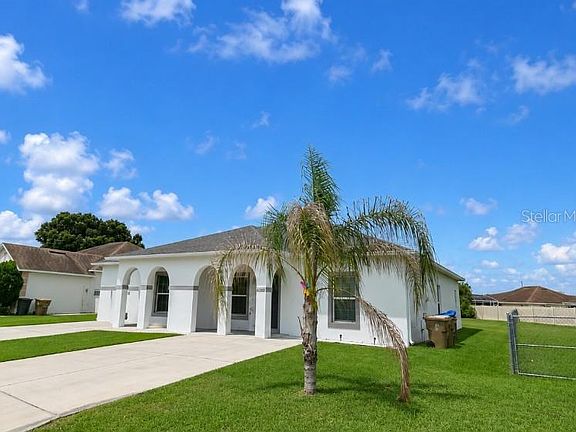 2nd image of 828 ABBEVILLE COURT