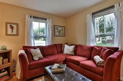 2nd image of 14 Forrester St #14