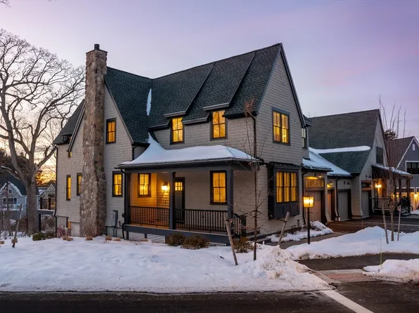 37 Wolcott Woods Ln #37, Milton, MA 02186