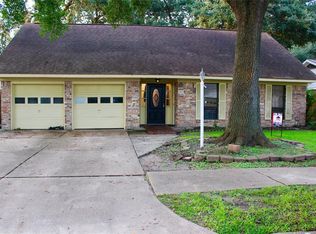 2011 S Fisher Ct, Pasadena, TX 77502