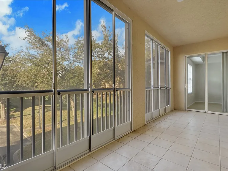 9025 Colby Dr #2111 — Photo 25