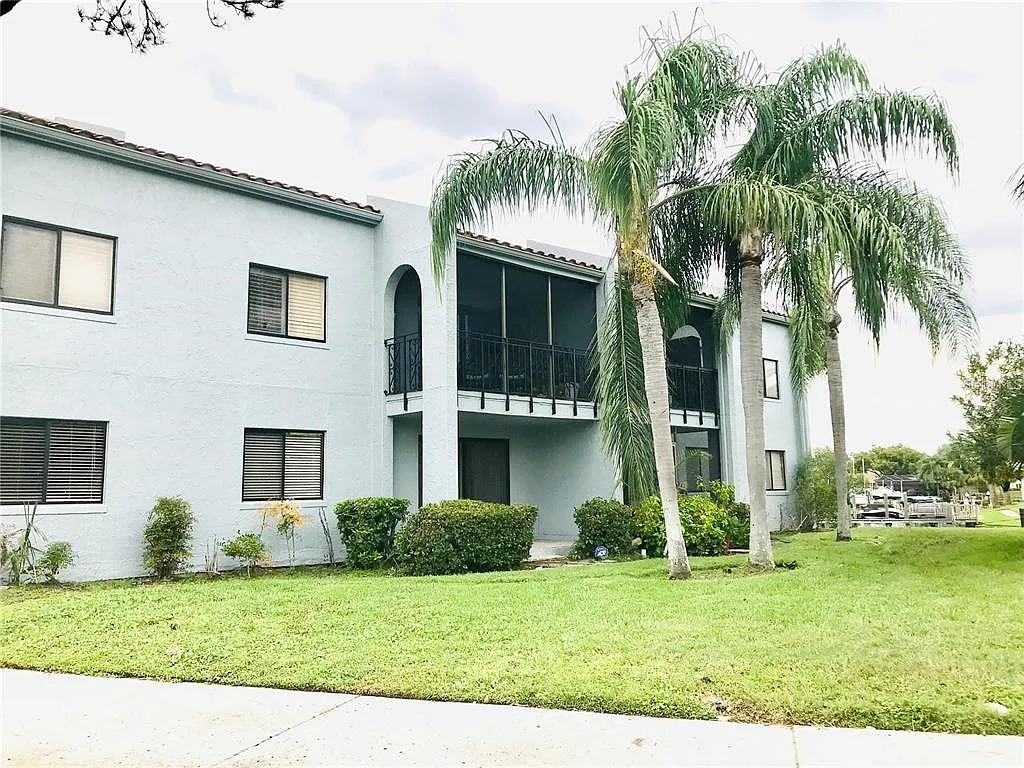 3 bed, 2.0 bath, 1512 sqft, $2,000 — Photo 4