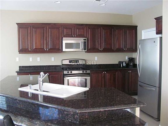 3rd image of 476 Center Green Dr