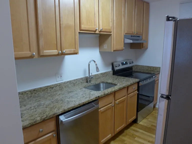808-12 W Junior Terrace — Photo 61