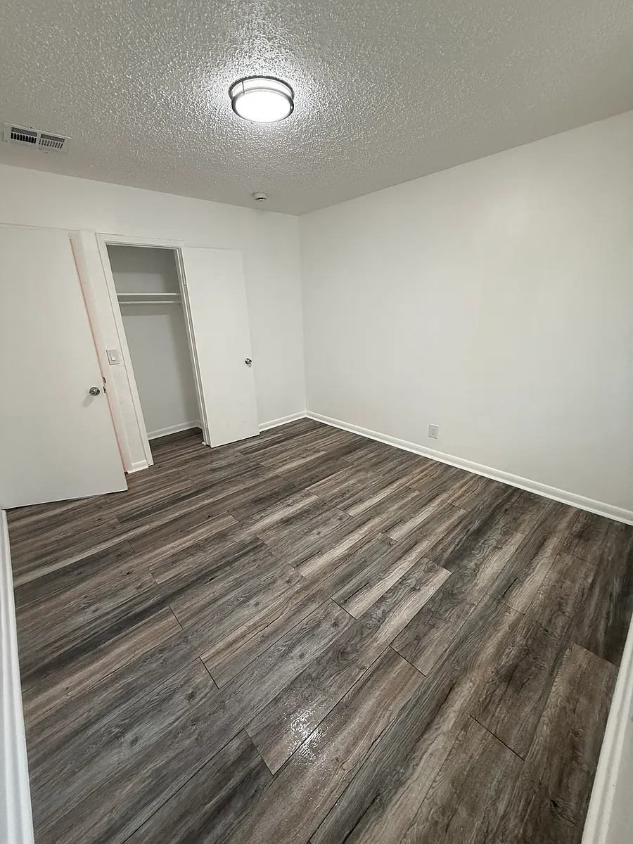 Building Photo - 1019 Henrietta Ave #2
