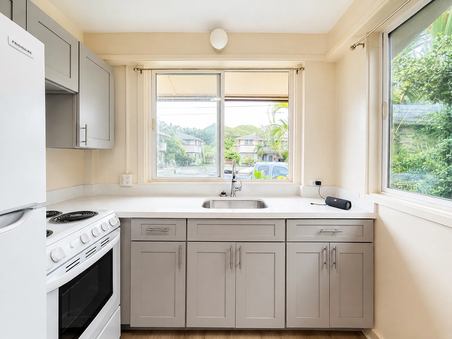 2 bed, 610 sqft, $2,750 — Photo 1