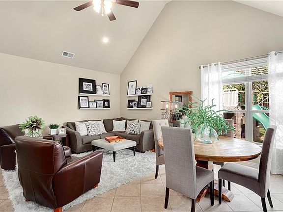 3rd image of 4468 W Lofty Wood Dr
