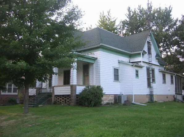 110 Morrell St, Streator, IL 61364