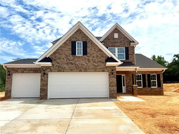 1276 Creek Knoll Dr, Lewisville, NC 27023