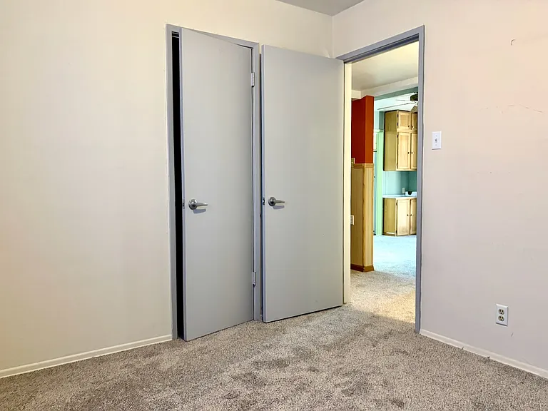 1721 Utah St NE — Photo 25