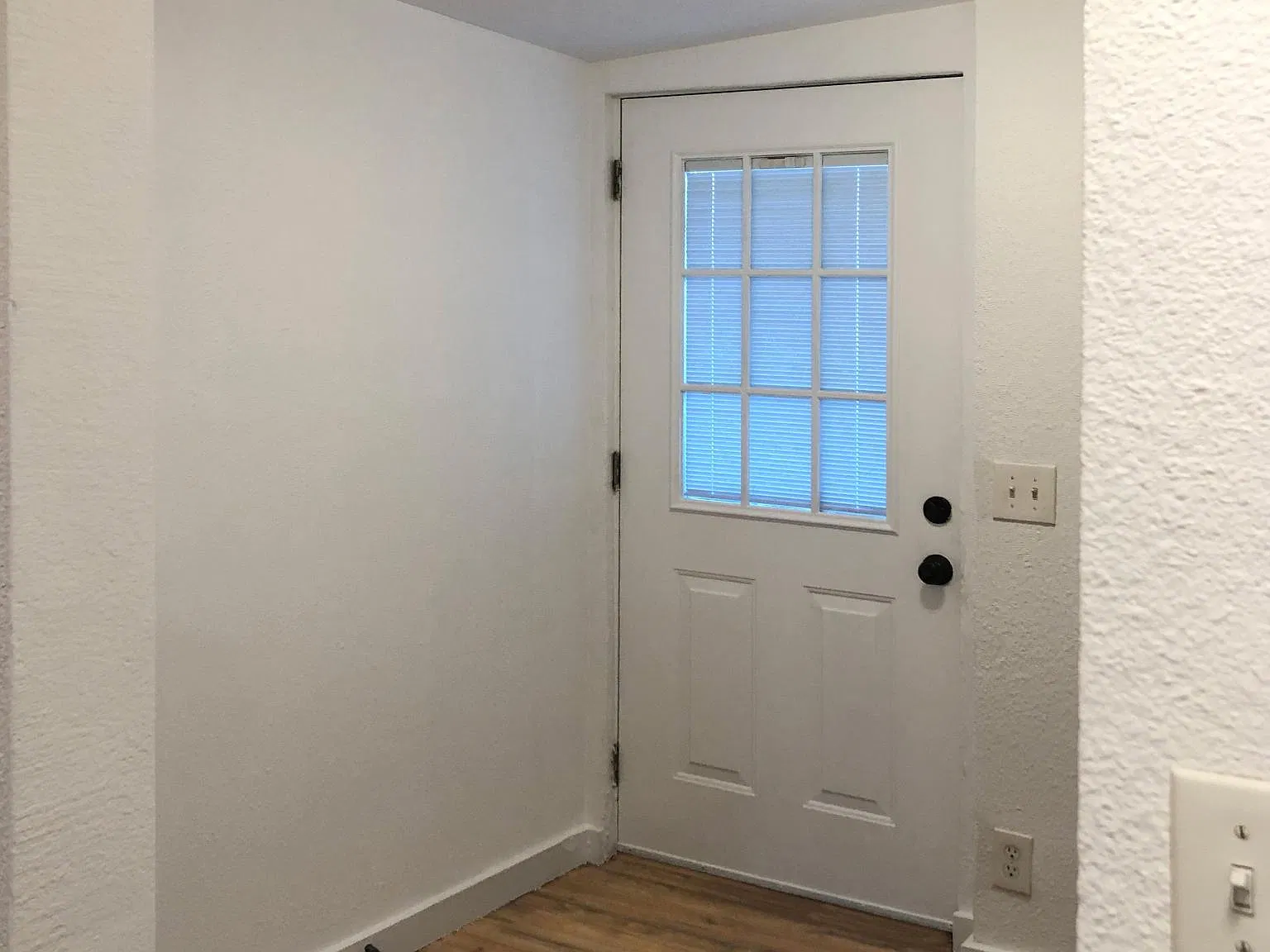 130 Maple Ave — Photo 4