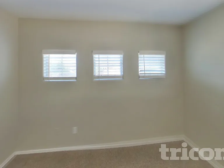 7213 W Pioneer St — Photo 19