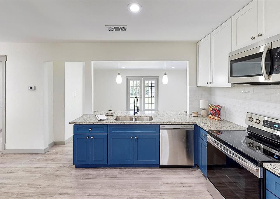 1st image of 403 Avenue C