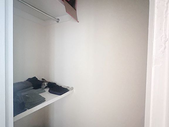 4th image of 325 E 54th St APT 1C