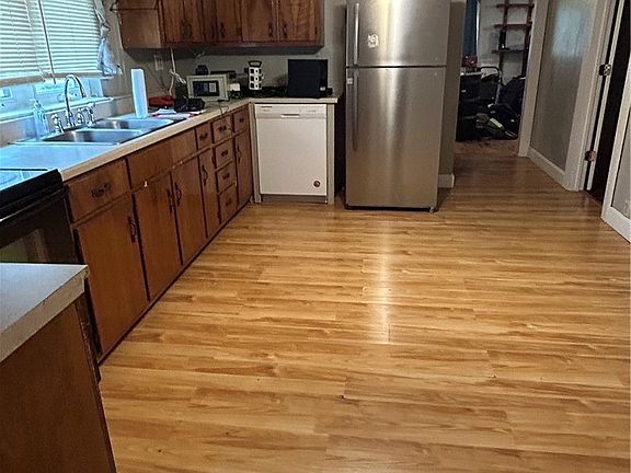 5th image of 1165 Camp Creek Rd