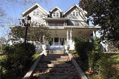 1st image of 850 Somerset Dr