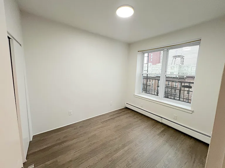 135 Van Wagenen Ave #4B — Photo 11