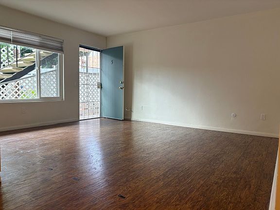 3rd image of 4227 Maryland St APT 5