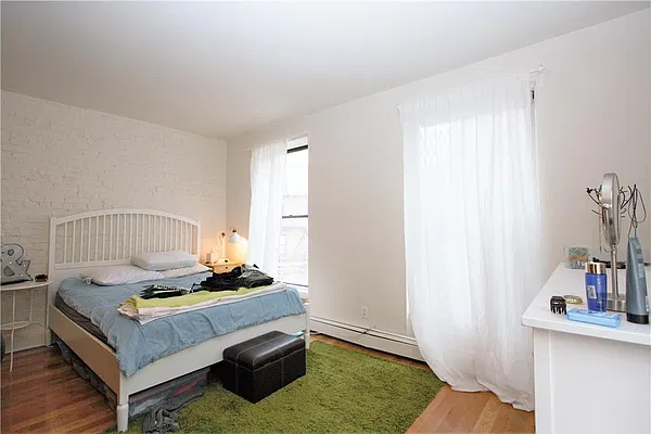 Rented by R New York | media 25