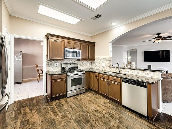 5th image of 6236 Saint Leonard Dr