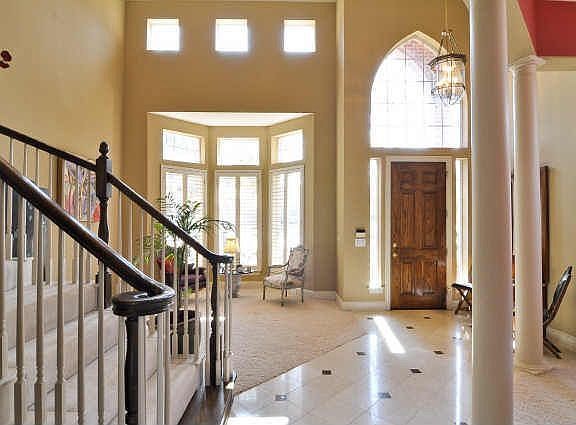3rd image of 18 Canyon Crest Ct