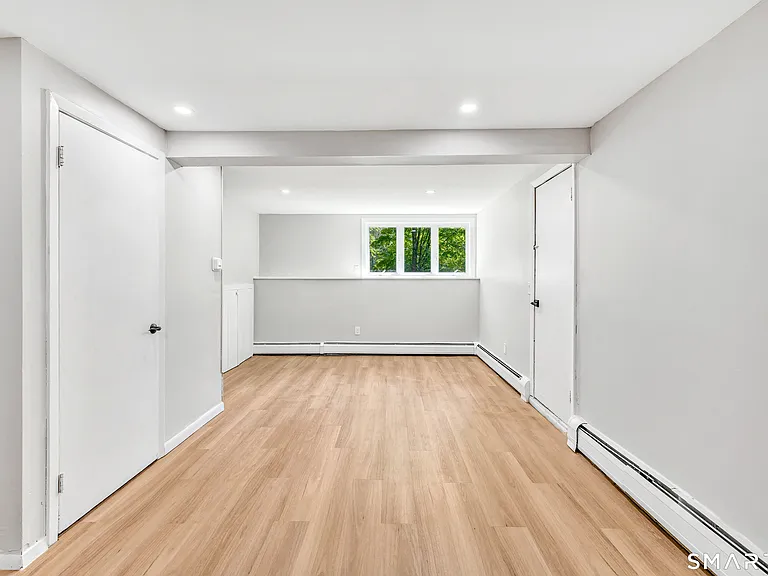 48 Crestwood Rd — Photo 30