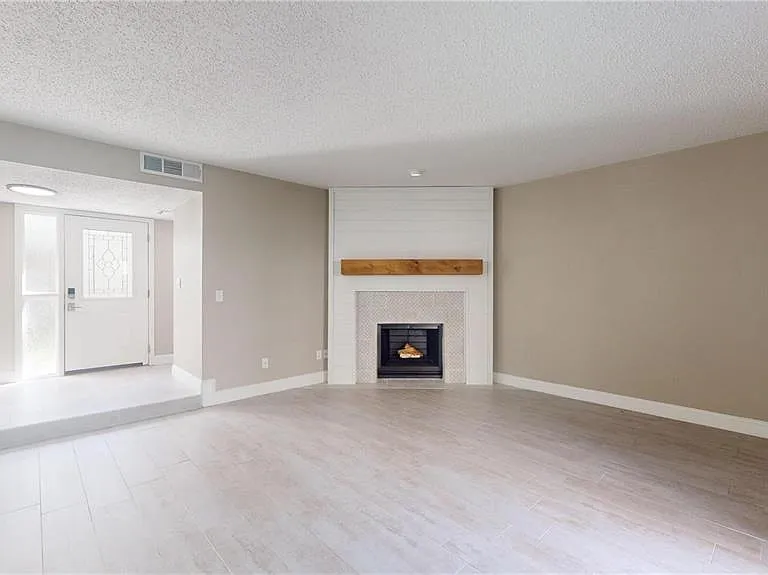 202 Pine Cone Trl — Photo 6