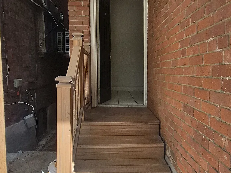 6 Ferndale Ave — Photo 4