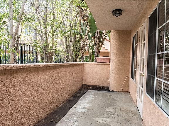 5th image of 5200 White Oak Ave Unit 60