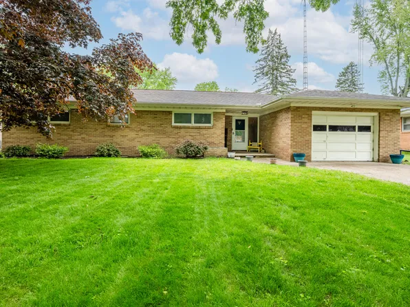334 Hoover Ave, Benton Harbor, MI 49022