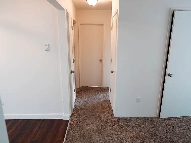 302 S McLoughlin Blvd #308 — Photo 11