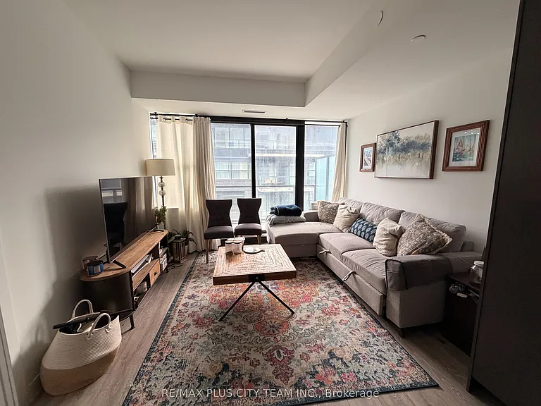 1604 Charles St #412 — Photo 3