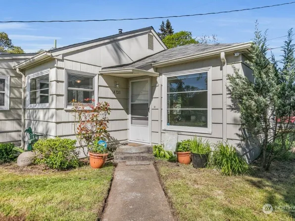 14720 W Thorne Lane SW, Lakewood, WA 98498