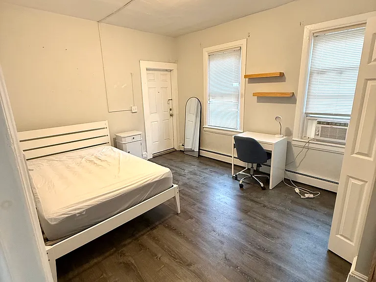 319 Cattell St #1 — Photo 10
