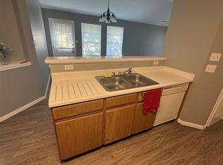 2221 Creekside Ln, Georgetown, TX 78626