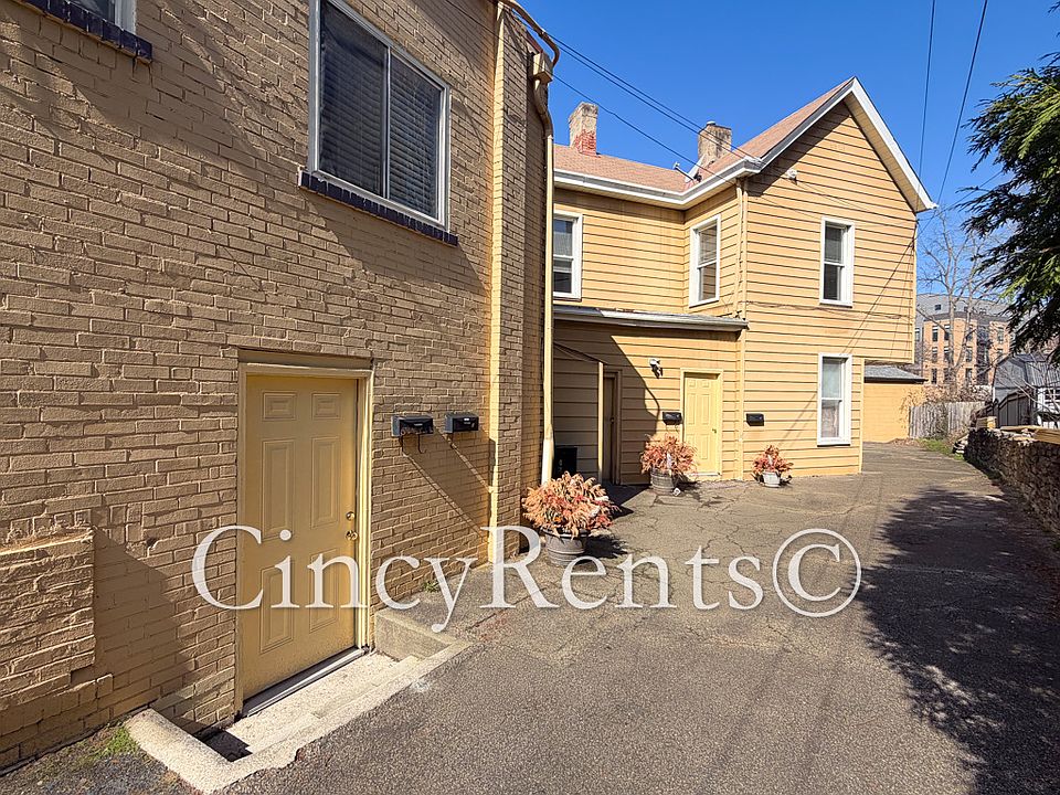 1st image of 3540 Columbia Pkwy #1