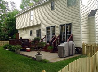 9070 Auburn Grove Ct, Mechanicsville, VA 23116