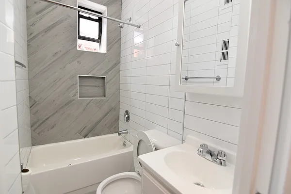 Rented by Zuz Realty | media 41