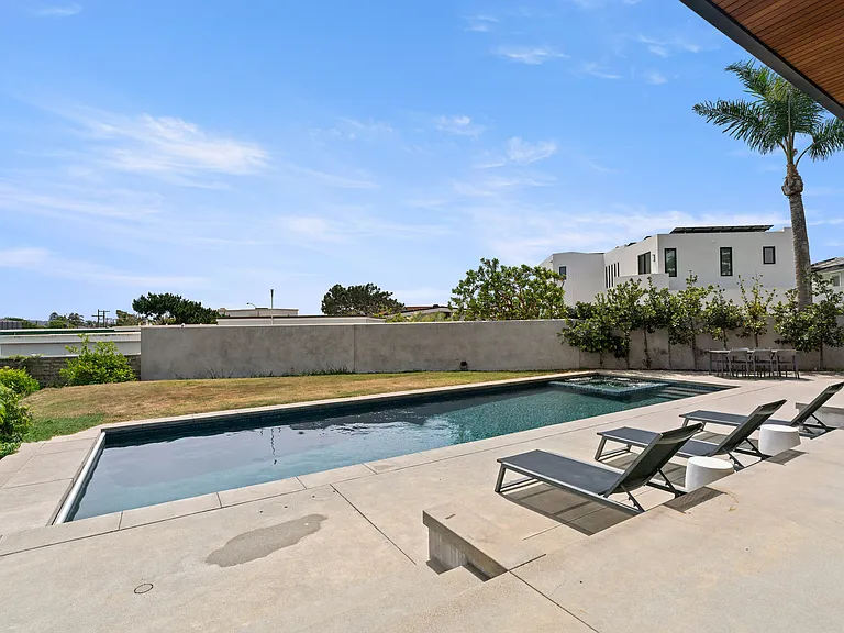 223 Ocean St — Photo 26
