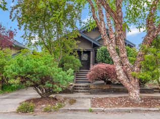 3923 SE Tibbetts St, Portland, OR 97202
