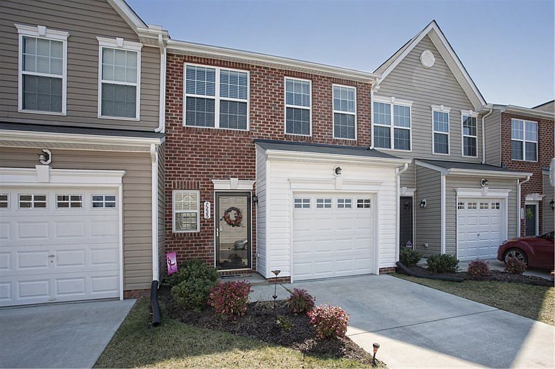 1st image of 7225 Jackson Arch Dr